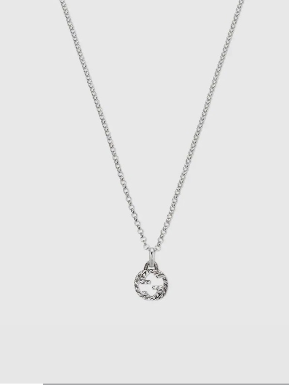 Gucci Interlocking Sterling Silver Braided Circle Pendant Necklace - Silver